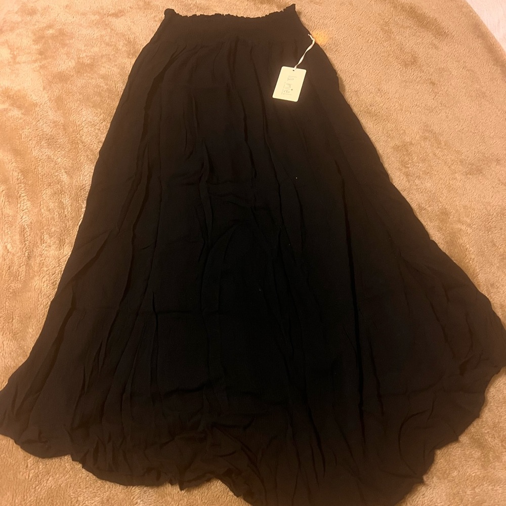 La Miel lightweight maxi black skirt. Size small.